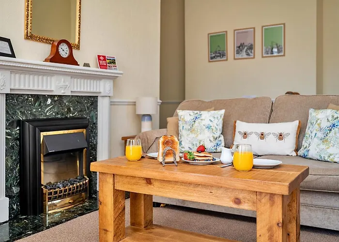 Finest Retreats - Roulston Hall