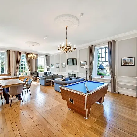 Finest Retreats - Roulston Hall * Thirsk